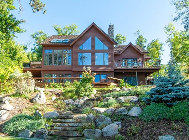 1569 Floan Point Road, Brainerd, MN 56401