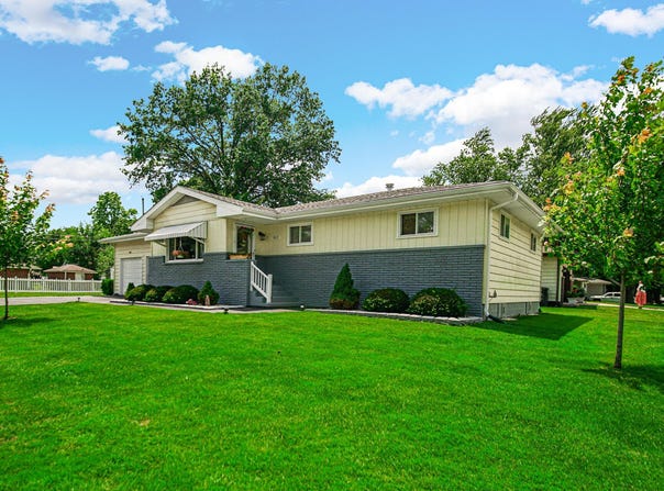 1001 W 39th Avenue, Hobart, IN 46342