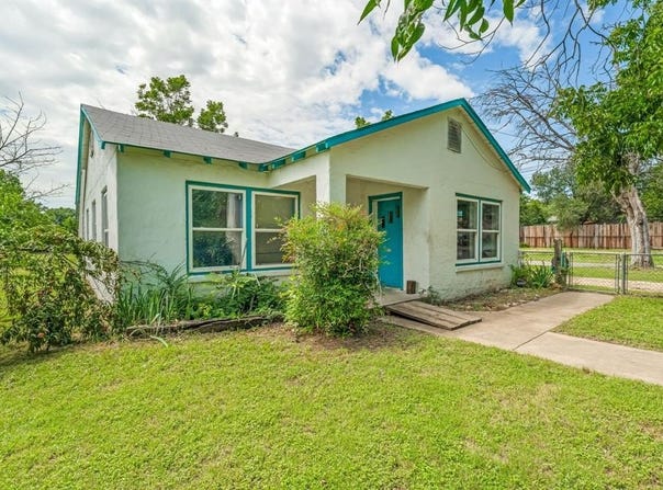 280 W Walnut Street, Stephenville, TX 76401