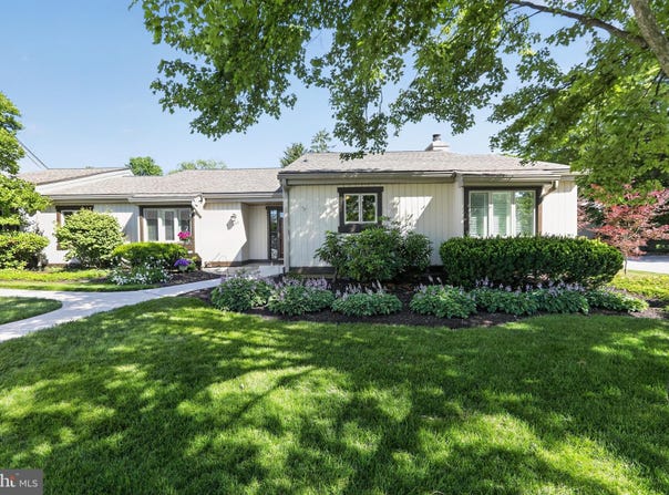 330 DEVON Way, WEST CHESTER, PA 19380