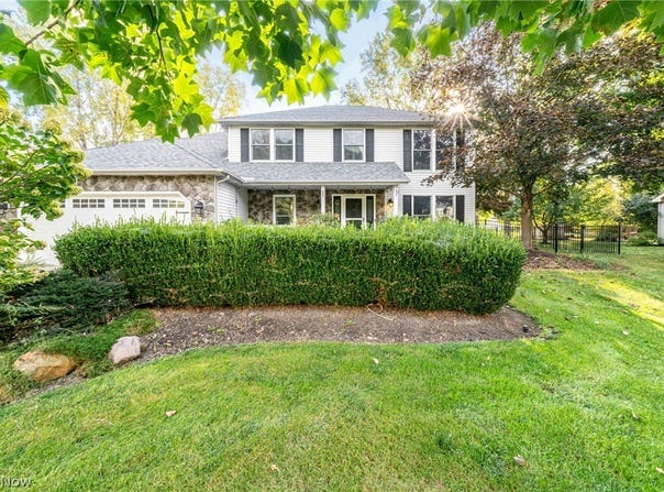 3453 Barrington Drive, Avon, OH 44011