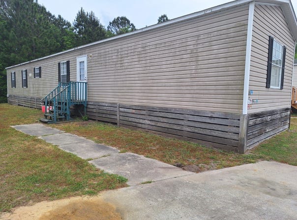 1134 Kelly Dr, Hinesville, GA 31313