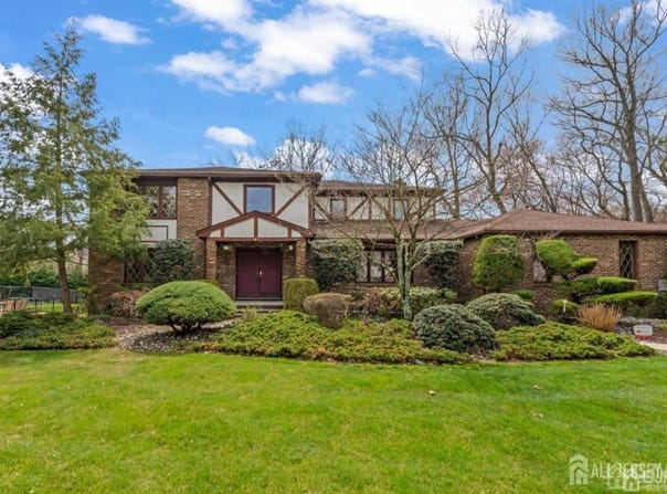 6 Persimmon Court, East Brunswick, NJ 08816