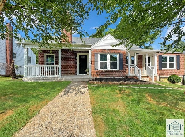 1027 Owens Rd, Martinsville, VA 24112