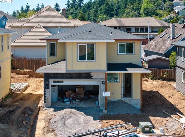 2271 SW PHYLLIS PL, Gresham, OR 97080