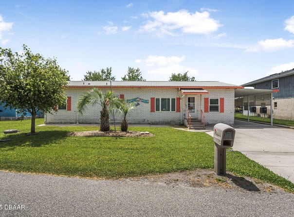 24538 Wild Hog Road, Astor, FL 32102