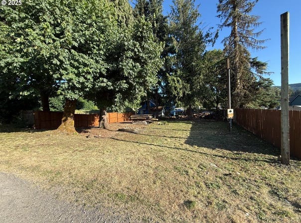21958 EMMA ST, Mehama, OR 97384