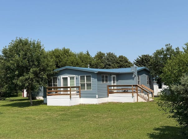 43055 Foxtail Road, Ainsworth, NE 69210