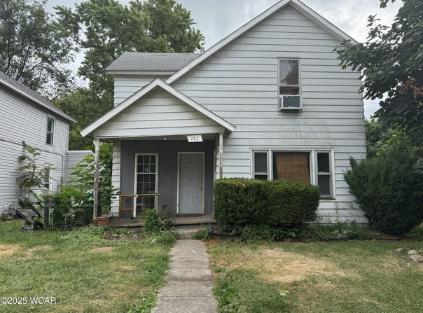 785 Holly Street, Lima, OH 45804