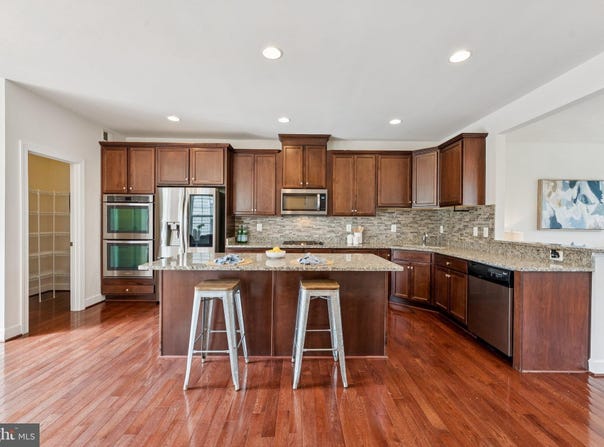 6236 SUMMIT POINT COURT, ALEXANDRIA, VA 22310