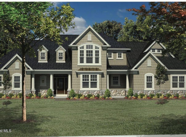 11 Forest Hills Boulevard, North Greenbush, NY 12144