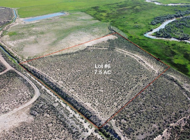 390 E EQUESTRIAN Dr, Panguitch, UT 84759