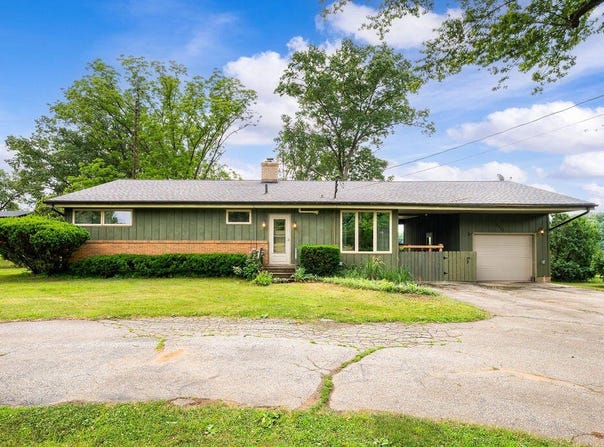 10353 S Chapin Lane, Berrien Springs, MI 49103