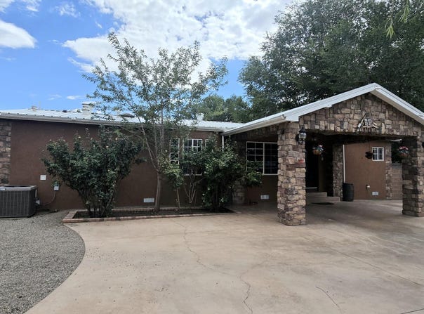 413 Letitia, Bernalillo, NM 87004