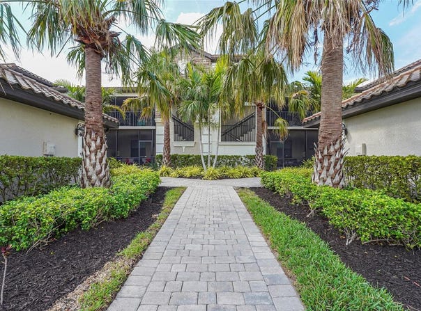 5517 PALMER CIRCLE, BRADENTON, FL 34211