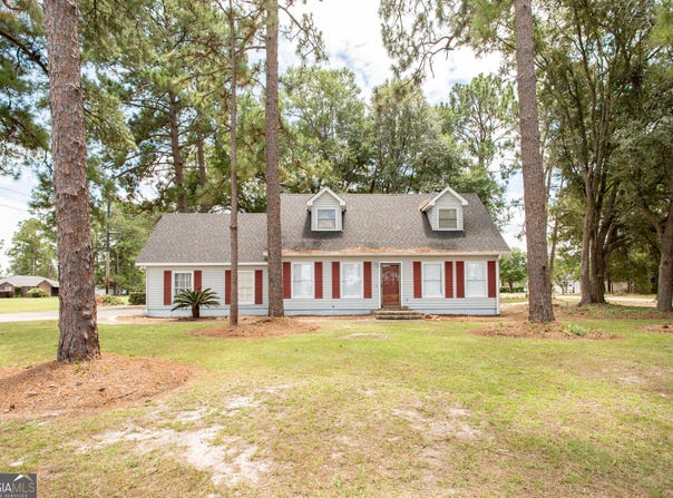 4484 Central Avenue, Waycross, GA 31503
