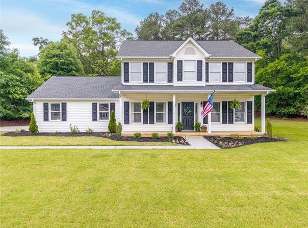 226 Charles Drive NE, Calhoun, GA 30701