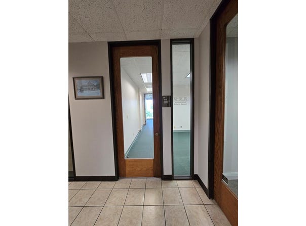 819-s110 Water St, Kerrville, TX 78028