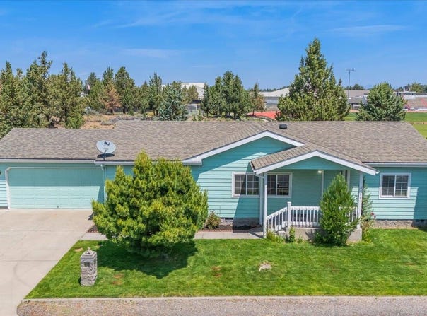 2498 NE Rosemary Drive, Bend, OR 97701