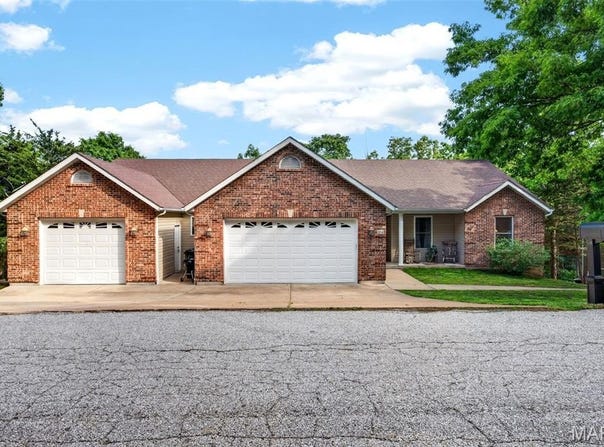 24 Rhett Butler Drive, Hillsboro, MO 63050