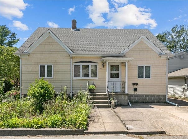 101 Arlington Avenue, Warren, RI 02885