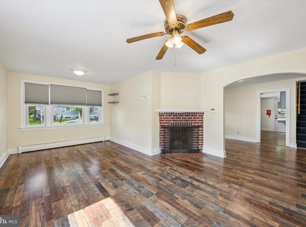 20 W FORRESTVIEW ROAD, BROOKHAVEN, PA 19015