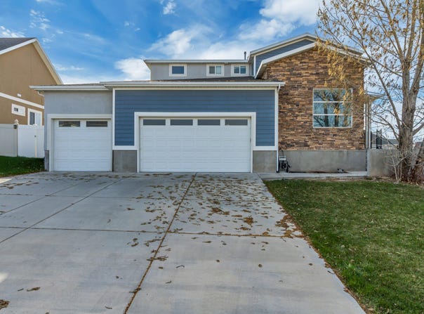 9452 S ALANE HOLLOW W, West Jordan, UT 84081