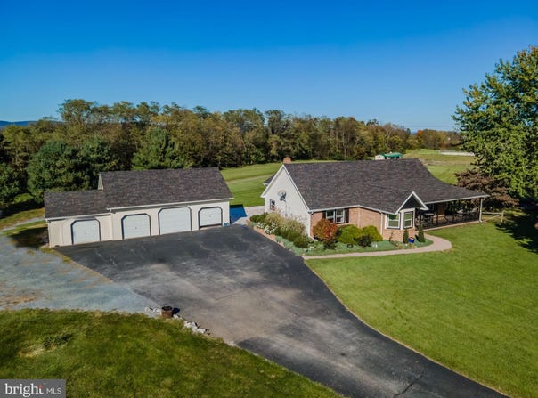 90 N OLD STONEHOUSE ROAD, CARLISLE, PA 17015