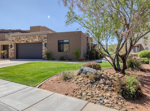 1677 W ESCAPES, St. George, UT 84770