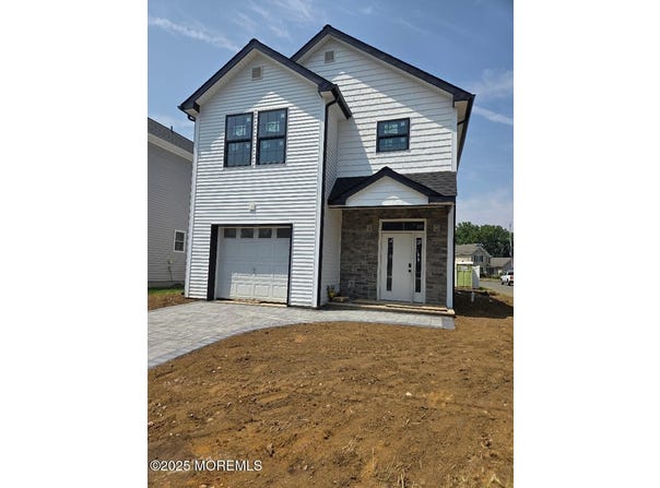 27 Brook Avenue, Keyport, NJ 07735