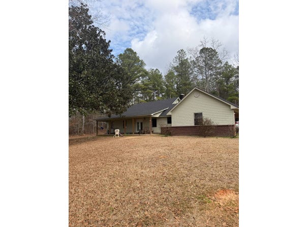 1100 Freeny Rd, Carthage, MS 39051