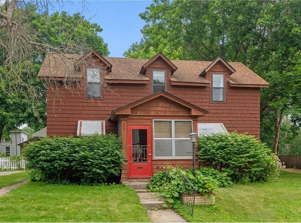 818 7th Street S, Stillwater, MN 55082