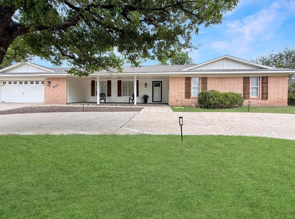801 Skyline Drive, Borger, TX 79007