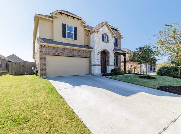3805 Eland DR, Pflugerville, TX 78660