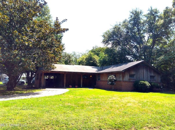 130 Lee Circle, Indianola, MS 38751
