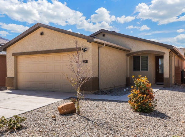 480 Chafey Drive SW, Los Lunas, NM 87031