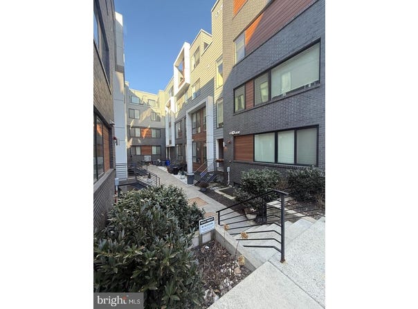 1647 E EYRE Street, PHILADELPHIA, PA 19125