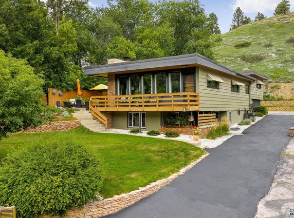 1330 ST CLOUD ST, Rapid City, SD 57701