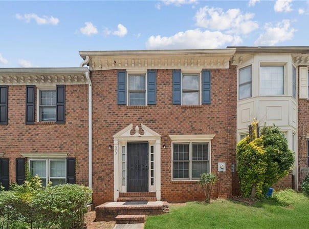 573 Hambrick Square, Stone Mountain, GA 30083