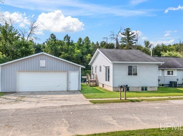 W3657 Greenwood, Spalding, MI 49886