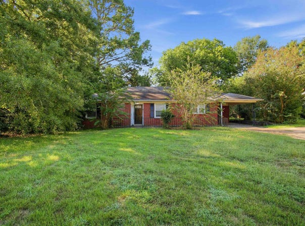 3060 PELZER AVENUE, MONTGOMERY, AL 36109