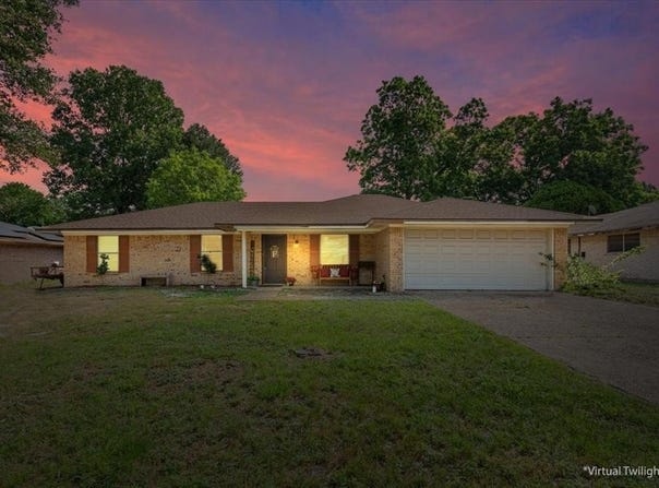 1004 Fairway Lane, Mexia, TX 76667