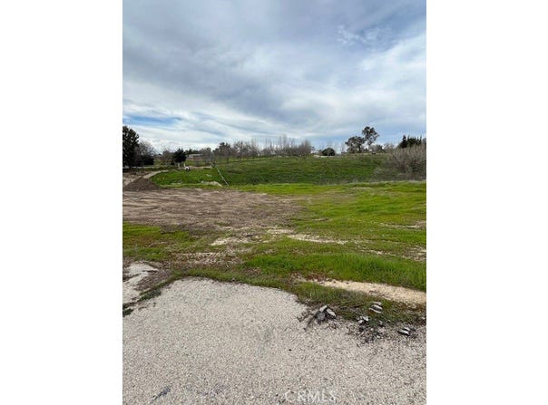 4568 Artesia Drive, Paso Robles, CA 93446