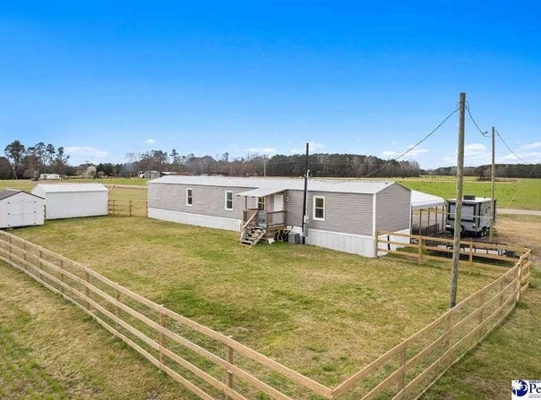 608 S Pine St, Johnsonville, SC 29555