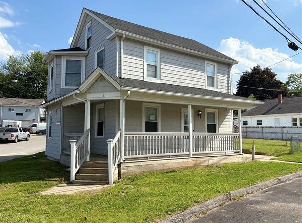 2 Fairmount Avenue, Johnston, RI 02919