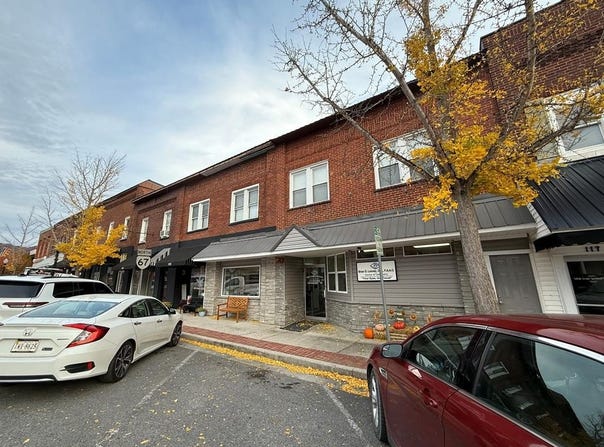 145 Suffolk Ave, Richlands, VA 24641