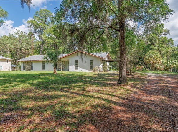 10169 W Tom Mason Drive, Crystal River, FL 34428