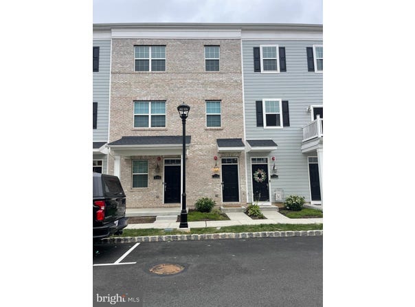 114B KING STREET, BENSALEM, PA 19020