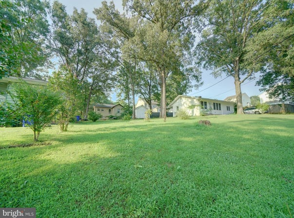 9404 6TH STREET N, LAUREL, MD 20723