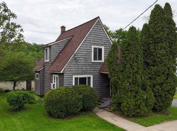 406 Division Street, Amsterdam, NY 12010
